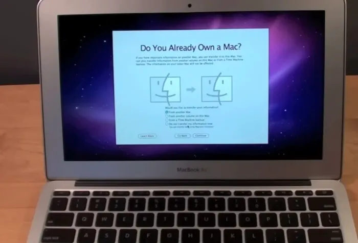 MacBook Air 11.6 polegadas + carregador original 