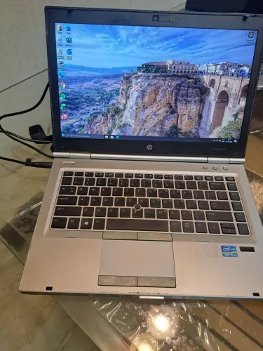 Notebook HP i5 8gb ssd 240gb