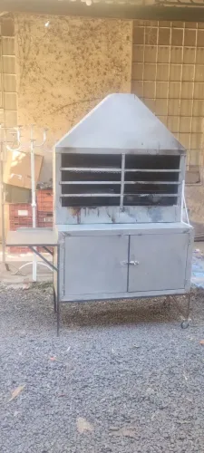 Churrasqueira de espetinho