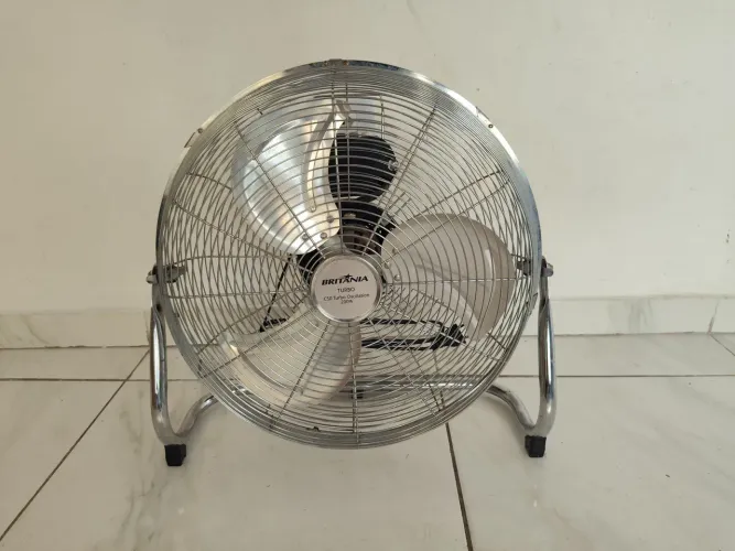 Ventilador metal Britânia