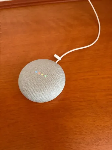 Google Home Mini Smart Speaker (Assistente Virtual)