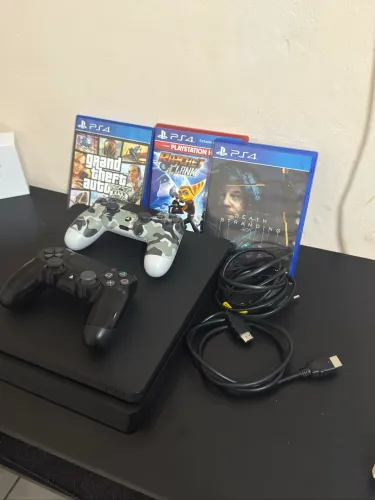 Ps4 slim 