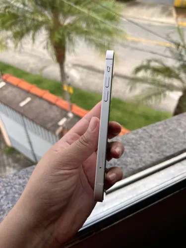 iPhone 12 - 64GB