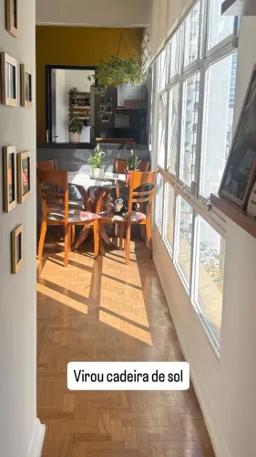 Mesa de jantar com cadeiras