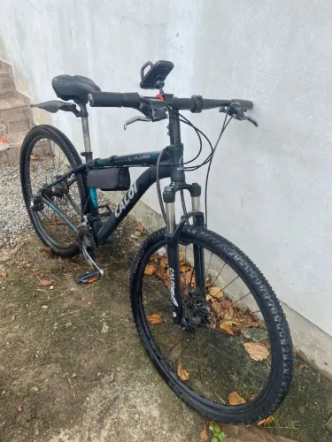 Bicicleta Caloi Aro 29 - Quadro 17 - Completa com acessórios