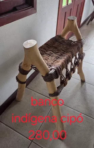 Banco madeira indígena cipó