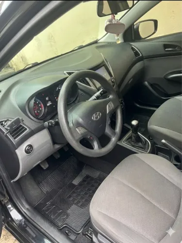 Hyundai HB20S C.plus/c.style1.0 Flex 12V Mec. 4P 2019