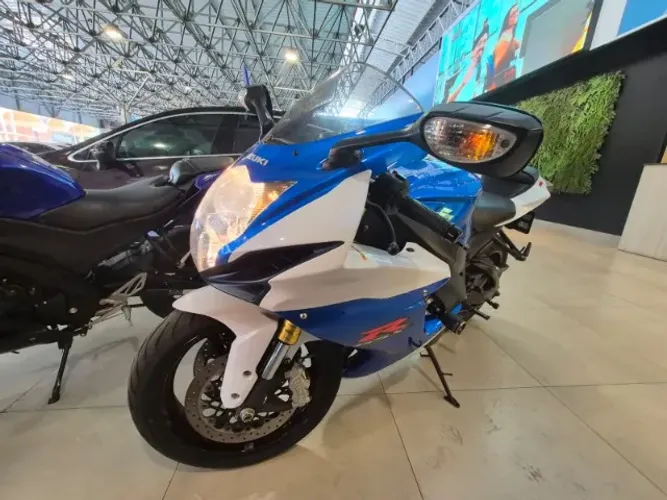 SUZUKI GSX R - 750CC S-RAD