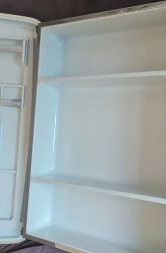 Armario gabinete INOX de banheiro