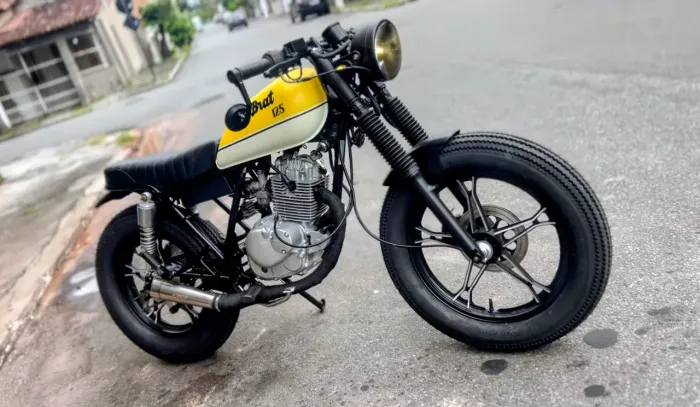 Suzuki Intruder 125 (Brat / Café Racer)
