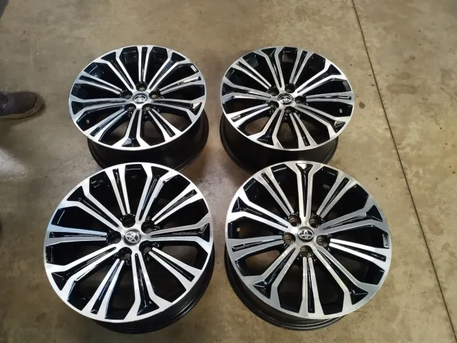 Rodas Aro17 Corolla ORIGINAIS 