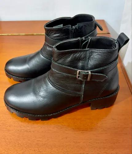 Bota Couro