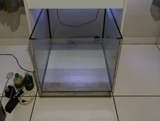 Aquário cubo 125L