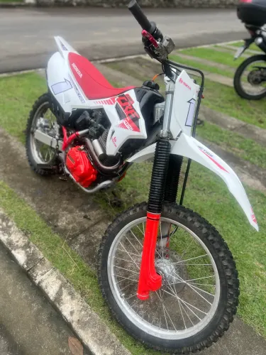 Moto CRF 230 ano 2016