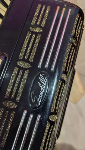Acordeon Scandalli 120 baixos
