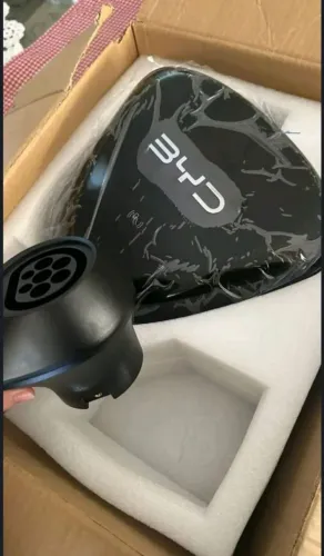 Carregador Wallbox original BYD para carros elétricos e híbridos