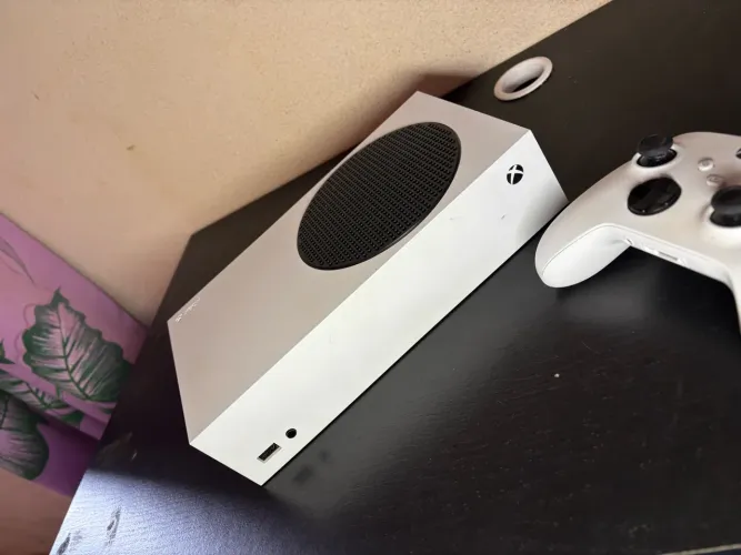 ? Xbox Series S em Ótimo Estado - 100% Funcionando | Somente Venda