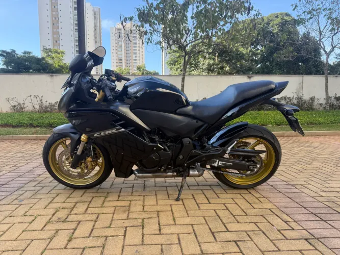 Cbr 600 f ano 2012 moto bem cuidada