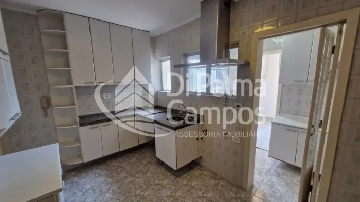 Apartamento reformado à venda com 115 m², 3 quartos e 2 vagas no Cambuci/Aclimação