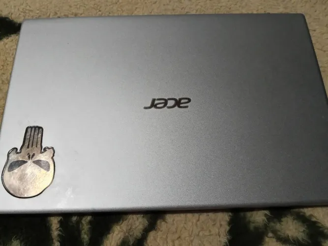 Vendo notebook funcionando perfeitamente