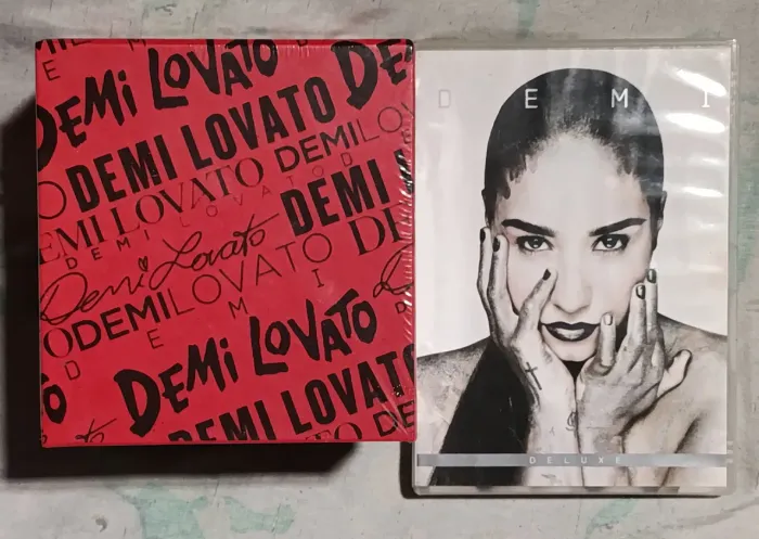 Box Demi Lovato (LACRADO)