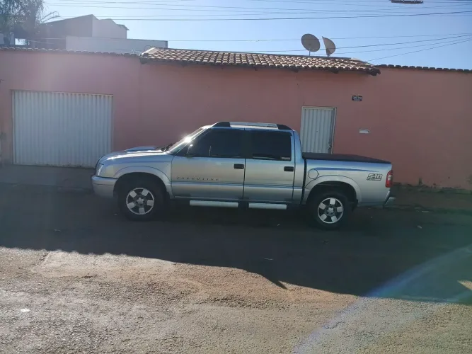 Chevrolet S10 P-up Executive 2.4 MPFI F.power CD 2011