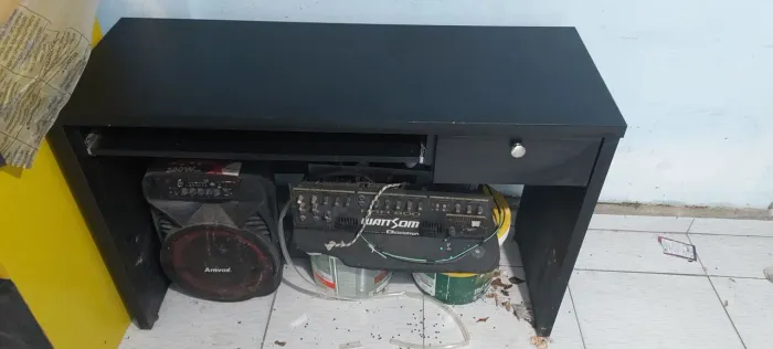 Vendo mesa para escritório