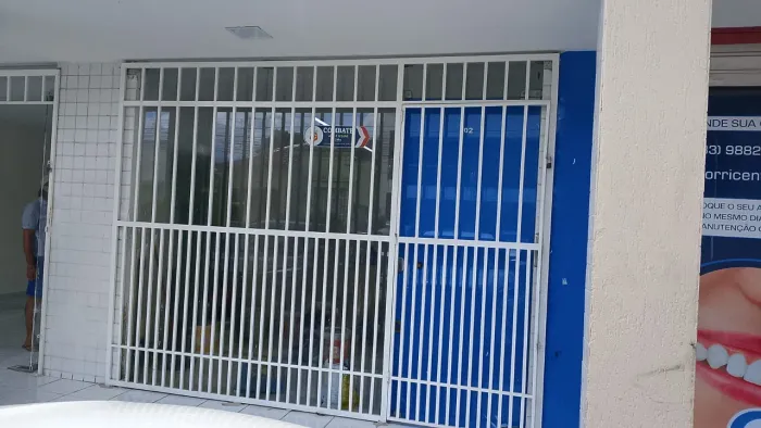 Excelente loja no centro entre os dois Fóruns .