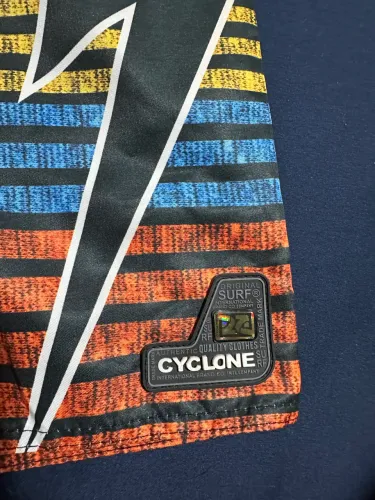 Bermuda ciclone original nova
