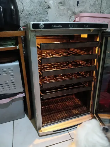 Desapego adega climatizada