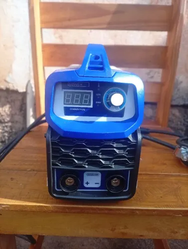 Vendo Máquina de Solda Inversora Nunca Usada Bivolt, Até 150 Amperes da Boxer