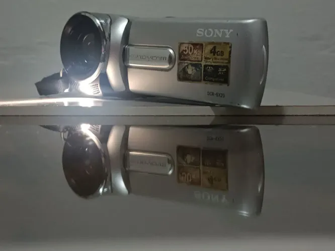 Filmadora Sony,com bateria, cartão de memória,bag,