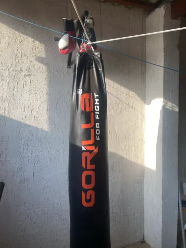 Saco de pancada com suporte