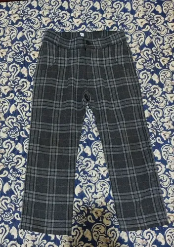 Calça Infantil tamanho 4