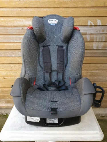 Cadeirinha Infantil Reclinável para Carro