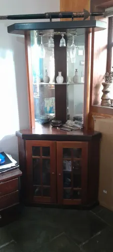 Bar madeira