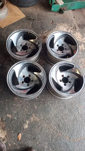 Rodas Mangels 15" 