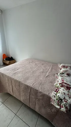 Cama nova 4 meses que foi comprada não foi muito utilizada
