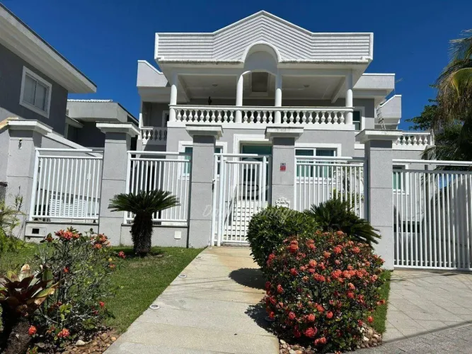 Casa a Venda Camboinhas