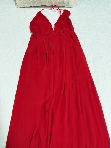 Vestido Longo Shein em Crepe - Costas Nuas e Amarração no Pescoço