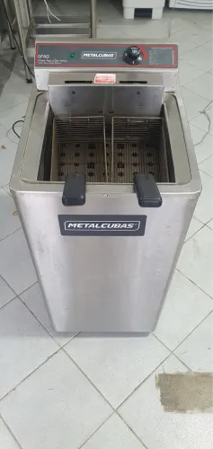 Fritadeira Elétrica Água e Óleo