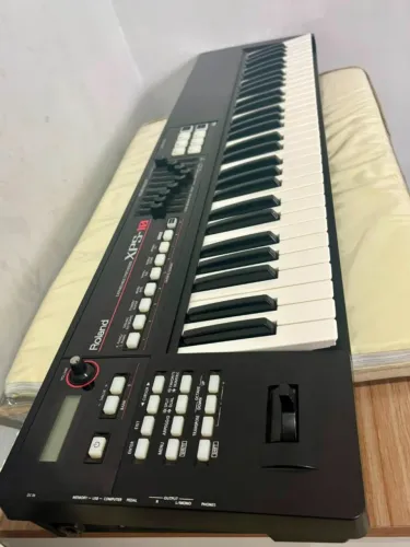 Teclado ROLAND XPS 10