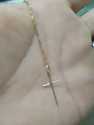 Corrente em ouro com crucifixo