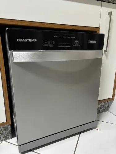 Lava-louças Brastemp 8 Serviços Evox - Excelente estado + Nota Fiscal