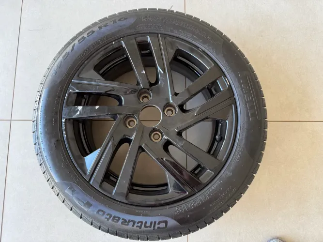 Roda Peugeot 208 Style 2023 + Pneu