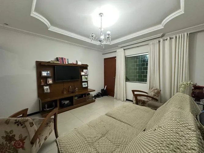Casa Geminada à venda, 3 quartos, 1 suíte, 2 vagas, Novo Eldorado - Contagem/MG