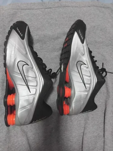 Nike Shox r4 semi novo Tm 44 original