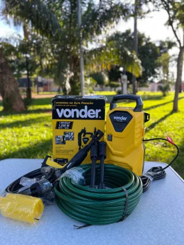 Lavadora de alta pressão vonder e mangueira de 20 metros