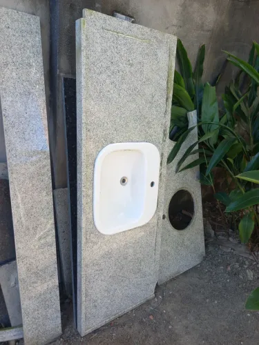 Pia de cozinha em granito