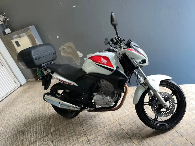 Honda CB 300r/ 300r Flex 2011